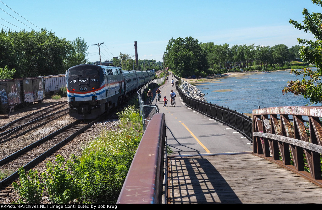 AMTK 715 at the other end of the southbound Ethan Allen Express